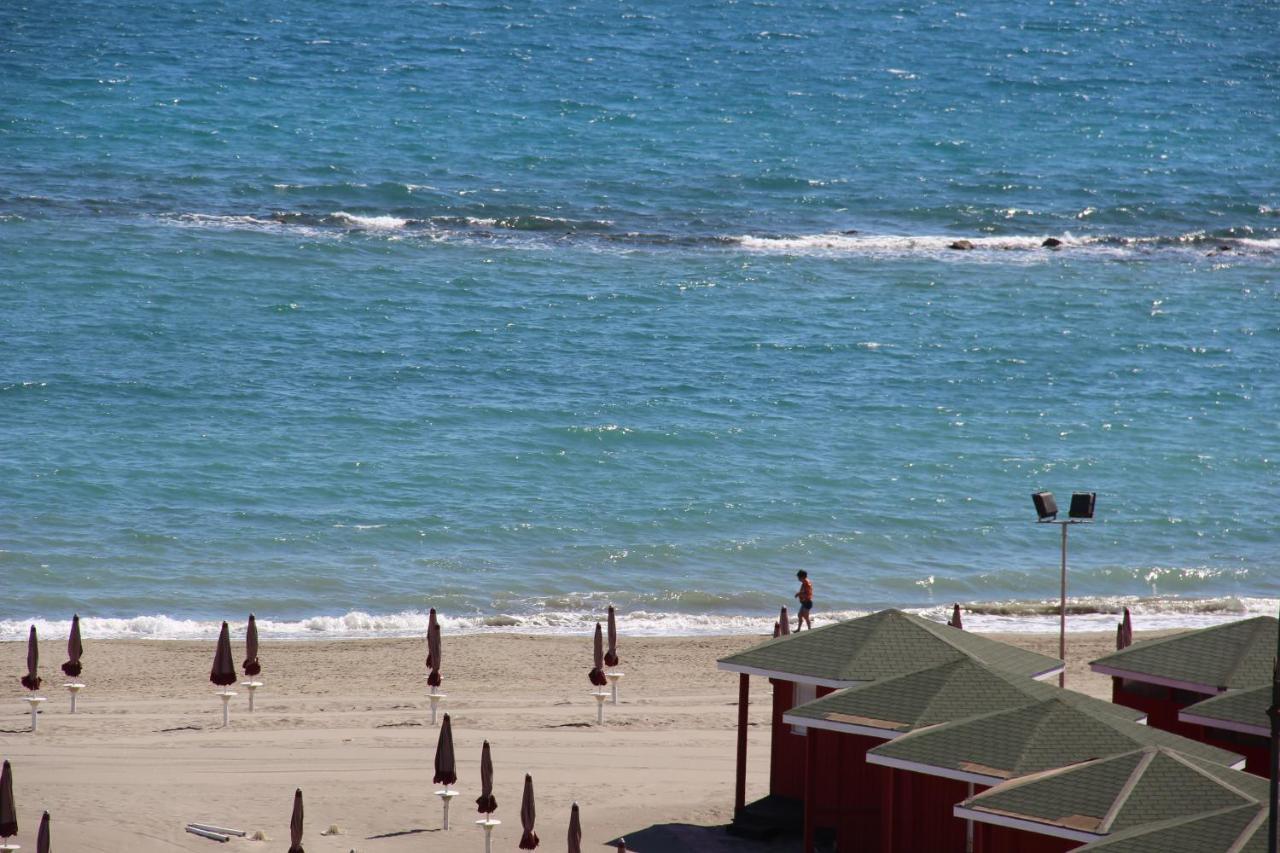 Appartamento Via Dei Fabbri Navali Lido di Ostia Eksteriør bilde